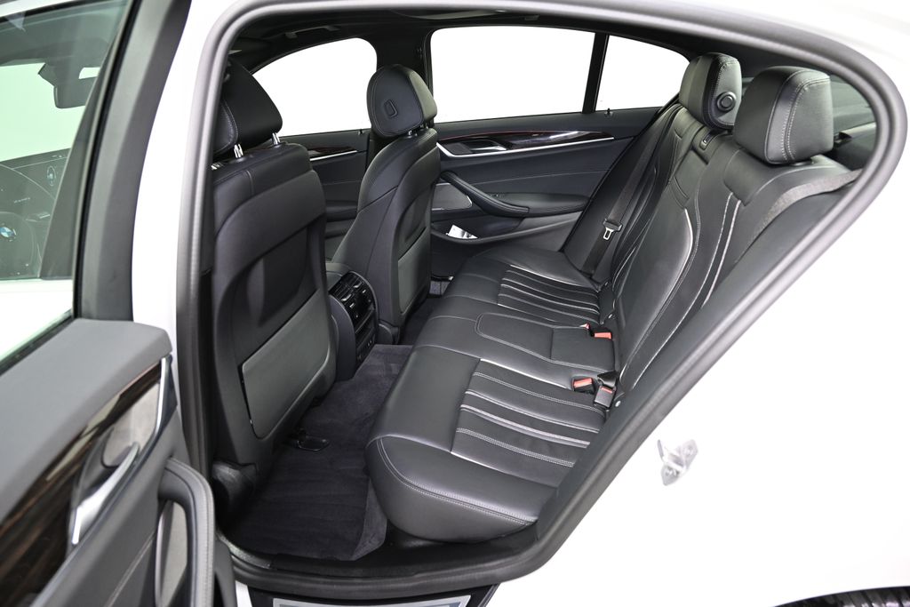 2022 BMW 5 Series 530i xDrive 24