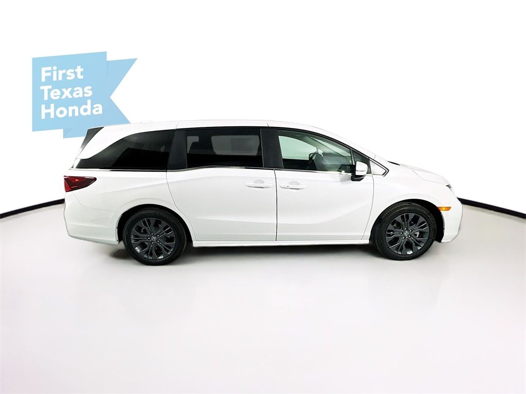 2025 Honda Odyssey Touring photo