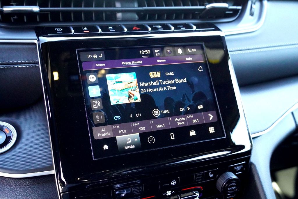 New Car 2025 Jeep Grand Cherokee  Laredo For Sale Under $40,000 In Taylor, Texas