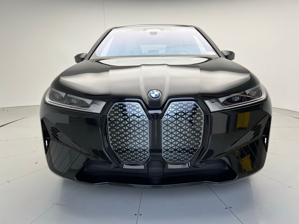 2025 BMW iX xDrive50 6