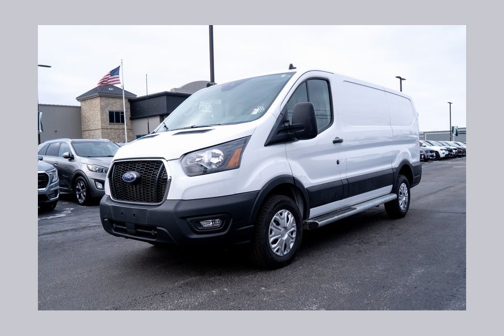 2024 Ford Transit Cargo 250 Low Roof LB RWD