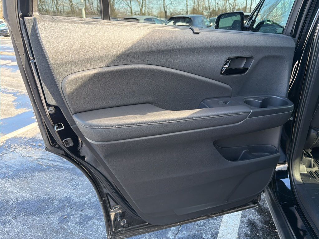 Thumbnail: 2023 Honda Passport - 21