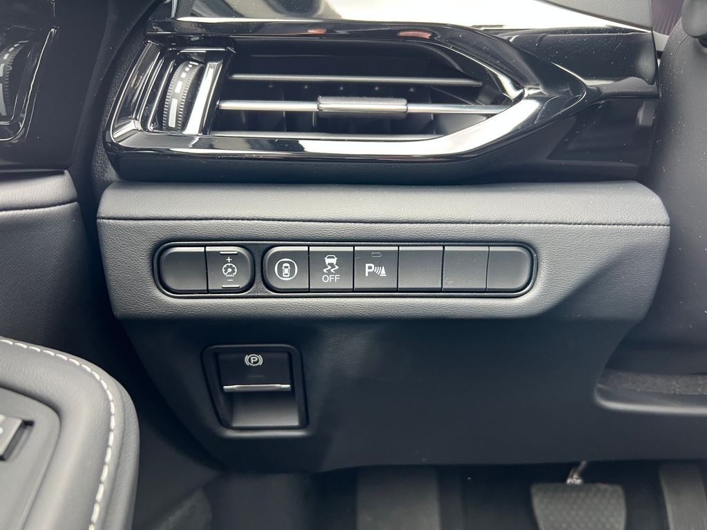 Thumbnail: 2025 Acura MDX - 16