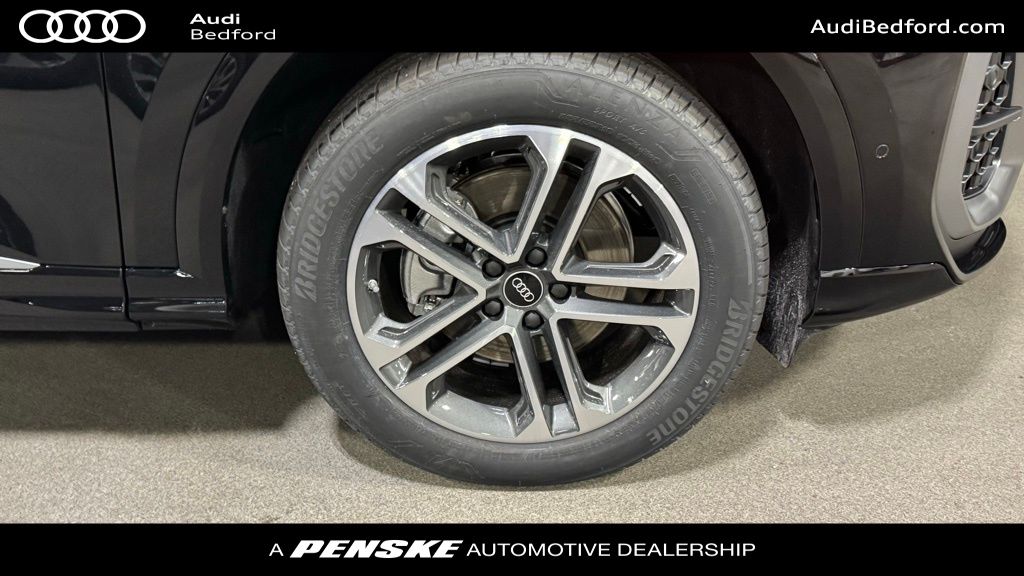 Thumbnail: 2025 Audi Q5 - 16