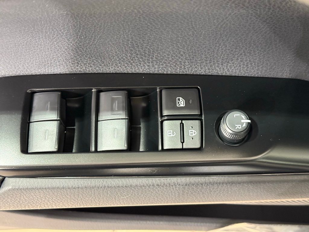 Thumbnail: 2026 Toyota Camry - 15