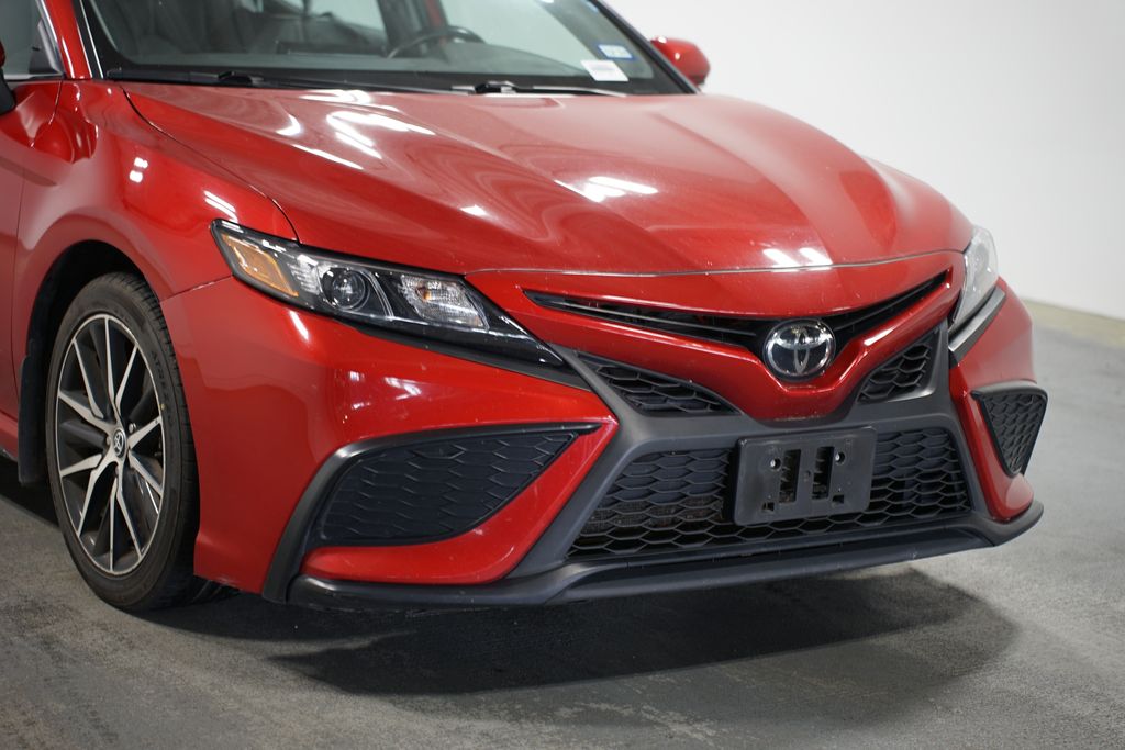 2023 Toyota Camry SE 4