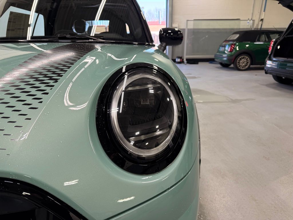 Thumbnail: 2026 MINI Cooper - 9