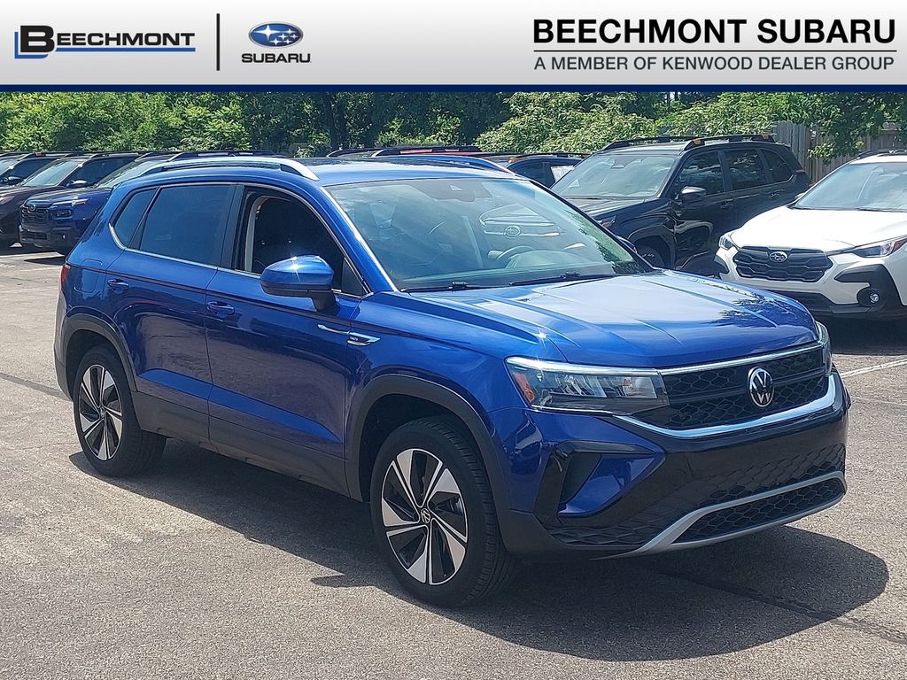 2023 Volkswagen Taos SE 4Motion
