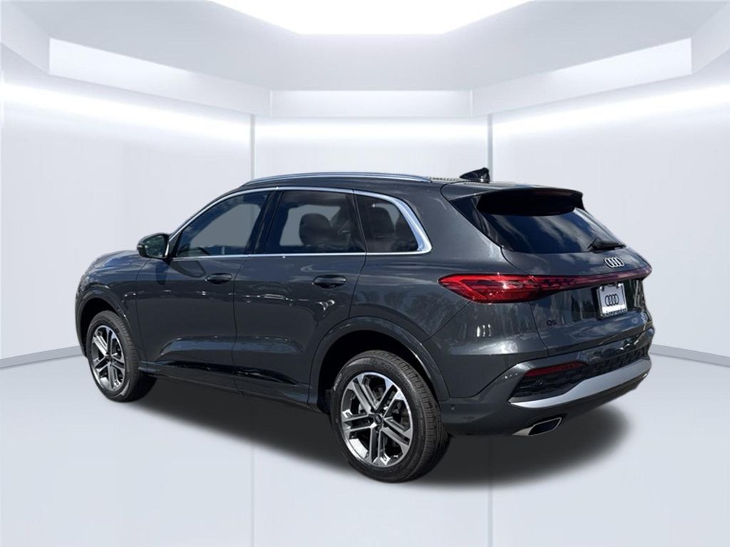 Thumbnail: 2026 Audi Q5 - 3