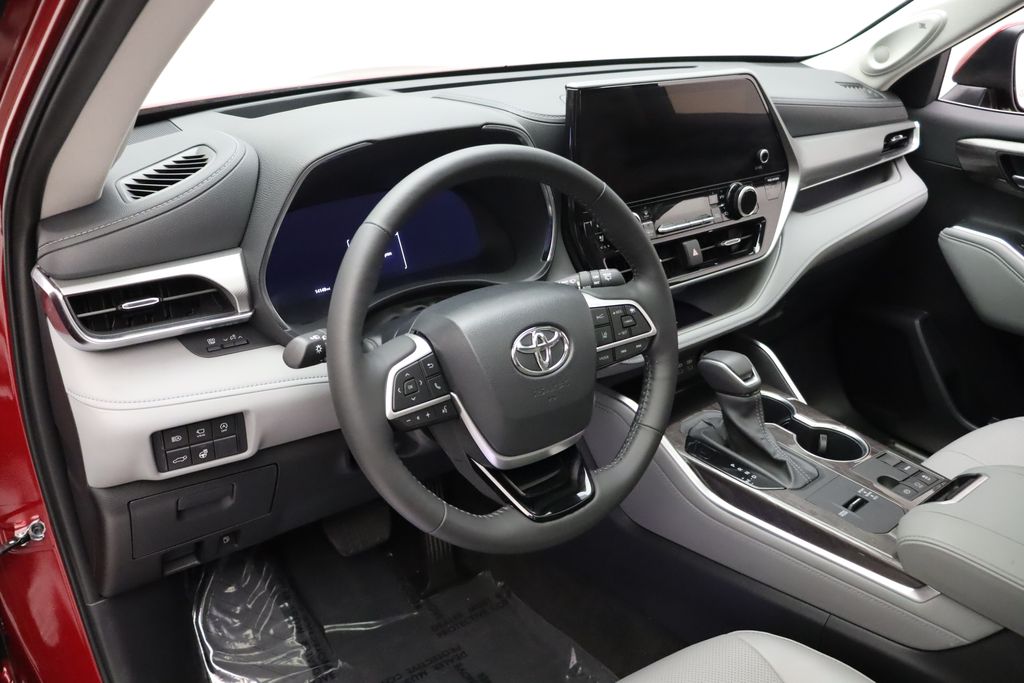 2024 Toyota Highlander Platinum 15