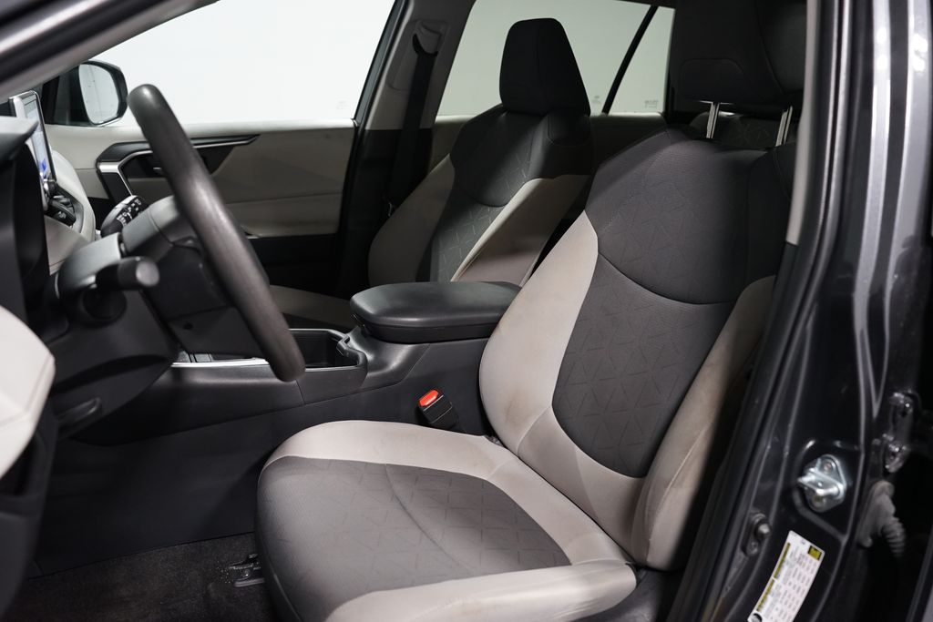 Thumbnail: 2024 Toyota RAV4 - 6