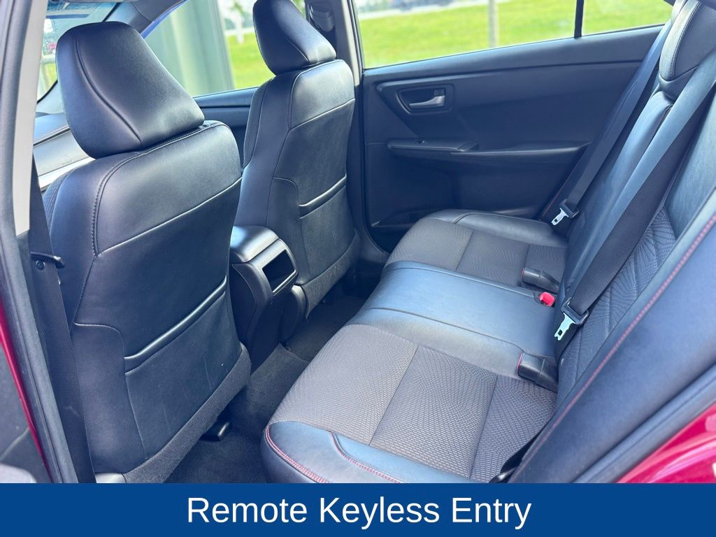 2016 Toyota Camry SE