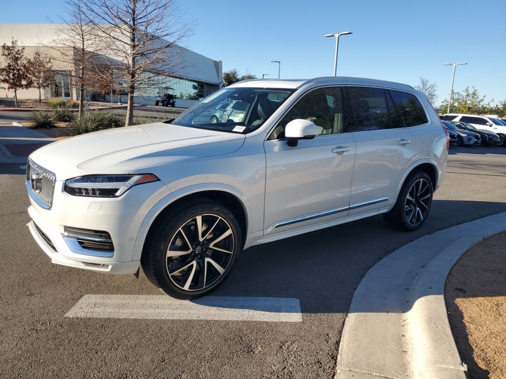 Used Car 2024 Volvo Xc90  B6 Plus Bright Theme 6-seater For Sale Under $50,000 In Austin, Texas