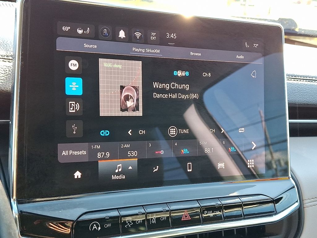 used 2022 Jeep Compass car, priced at $19,054