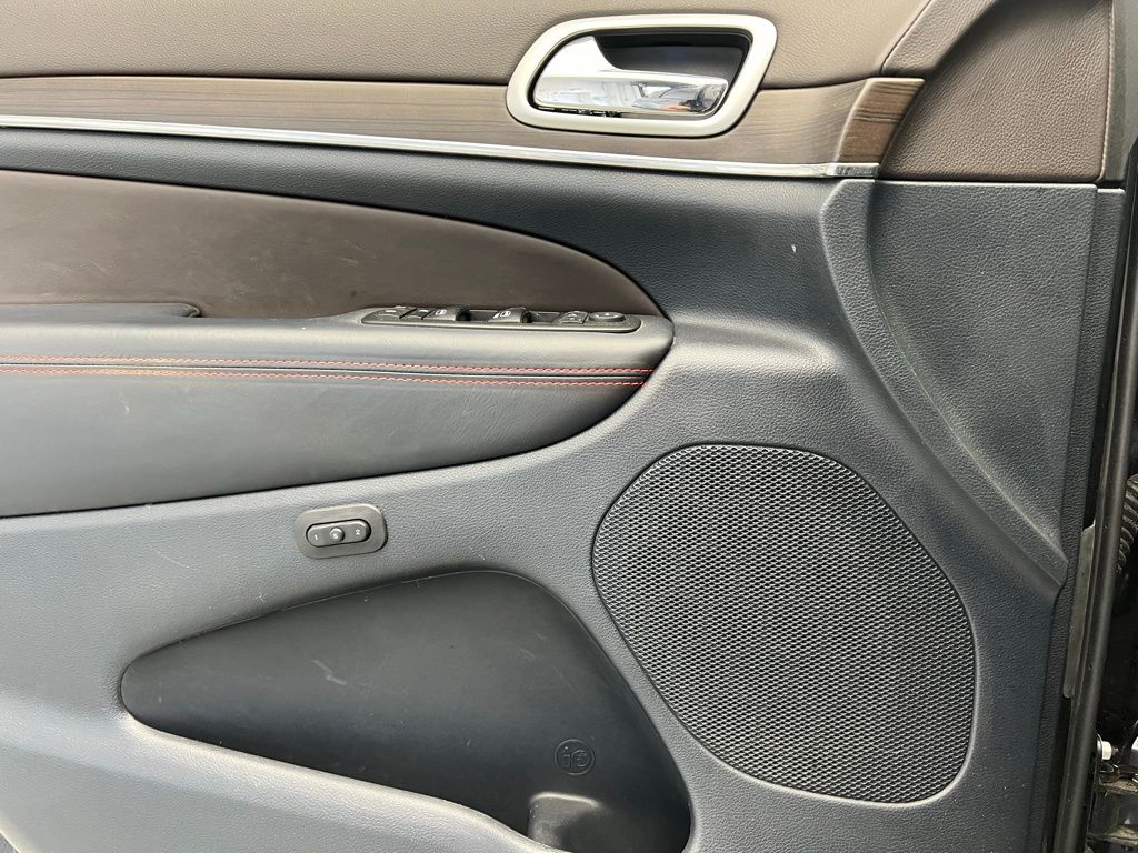 Thumbnail: 2015 Jeep Grand Cherokee - 20