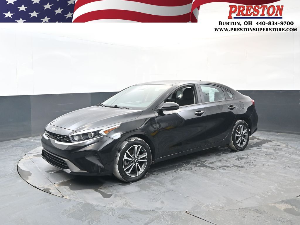 2023 Kia Forte LXS FWD