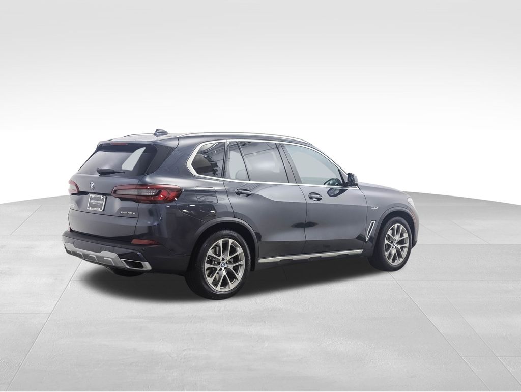2022 BMW X5 xDrive45e 5