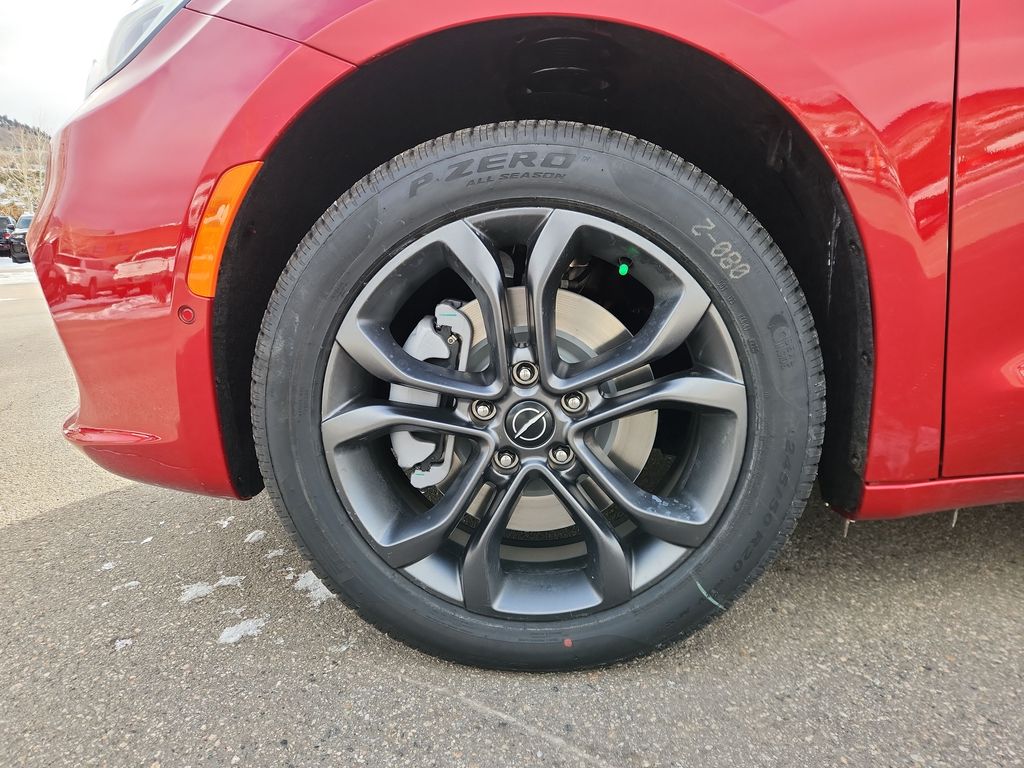2026 Chrysler Pacifica Select - Photo 24