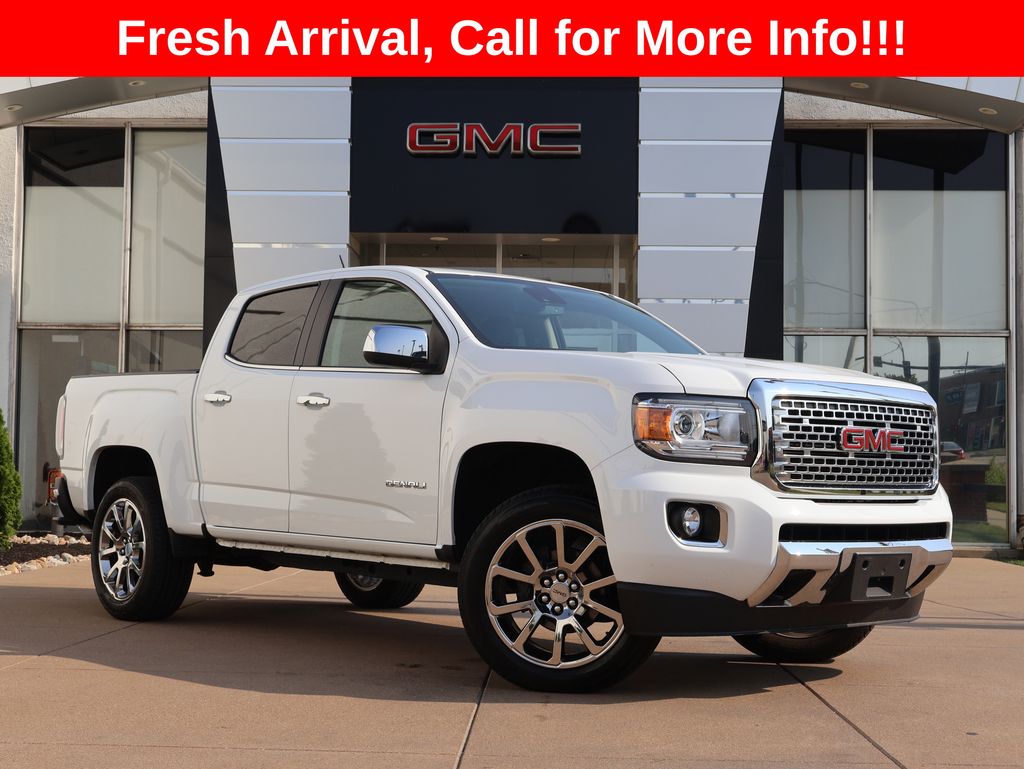 Summit White 2017 GMC Canyon Pickup Truck Four-Wheel Drive 8-Speed Automatic