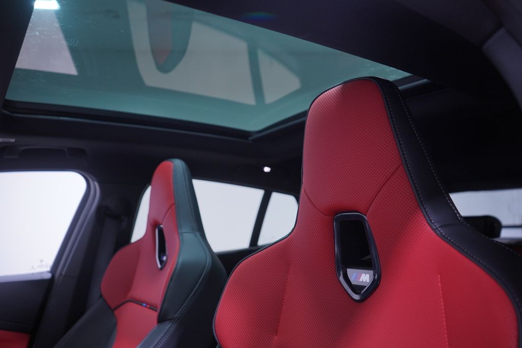 2025 BMW X2 M35i 8