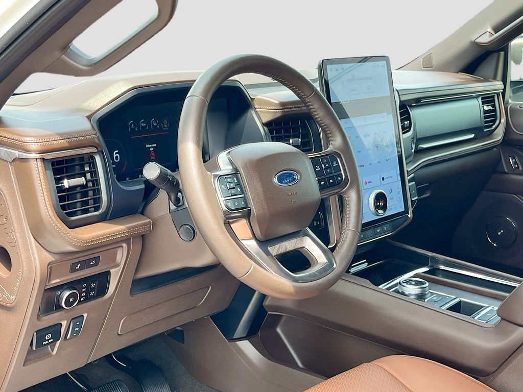 Used 2024 White Ford King Ranch image 9