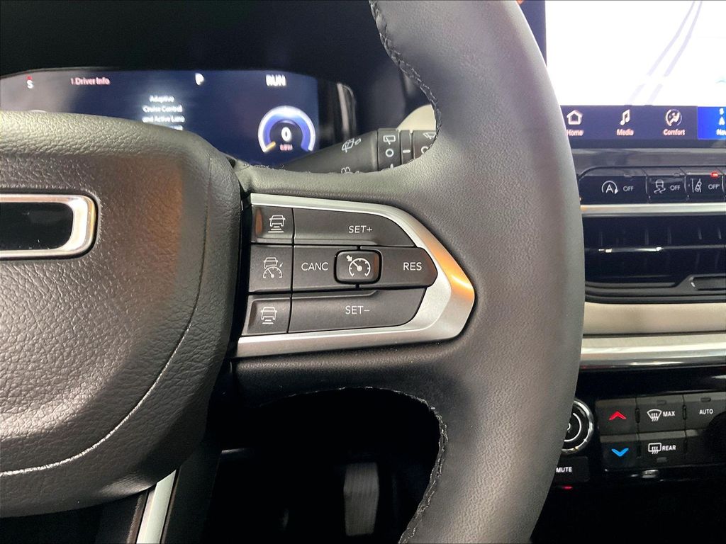 2024 Jeep Compass — photo 23