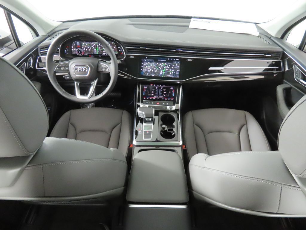 Thumbnail: 2026 Audi Q7 - 10