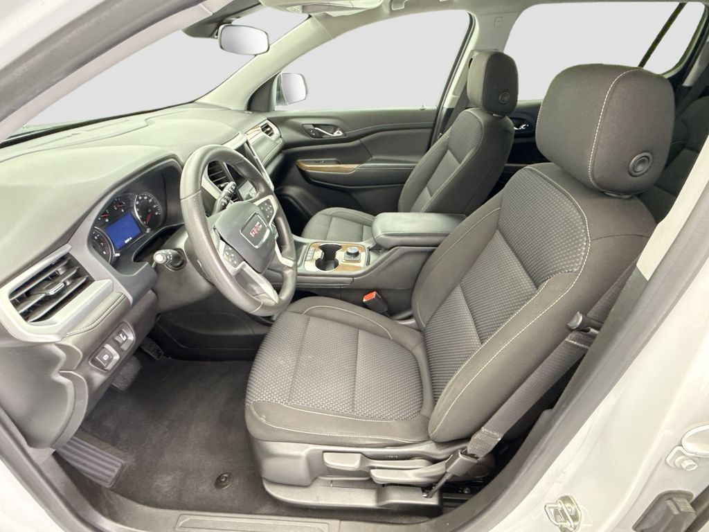 Thumbnail: 2023 GMC Acadia - 17