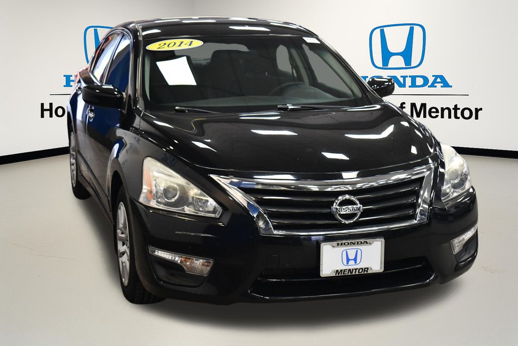 Thumbnail: 2014 Nissan Altima - 3