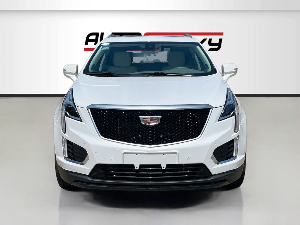 Used 2025 White Cadillac Premium Luxury image 2