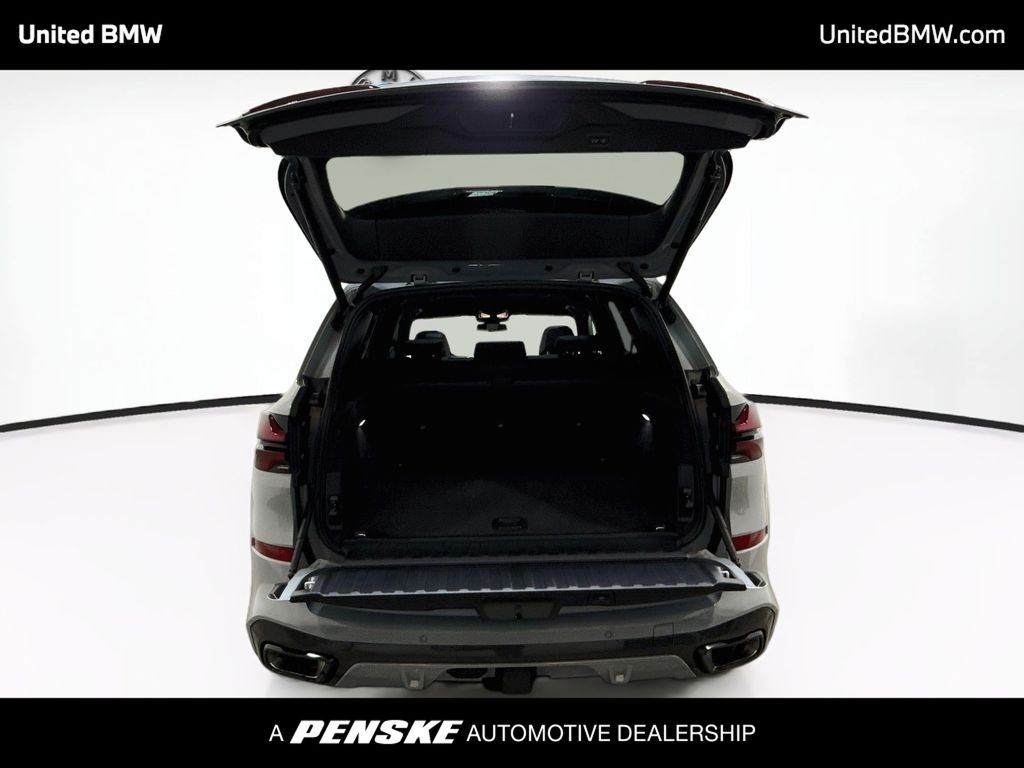 Thumbnail: 2026 BMW X5 - 14