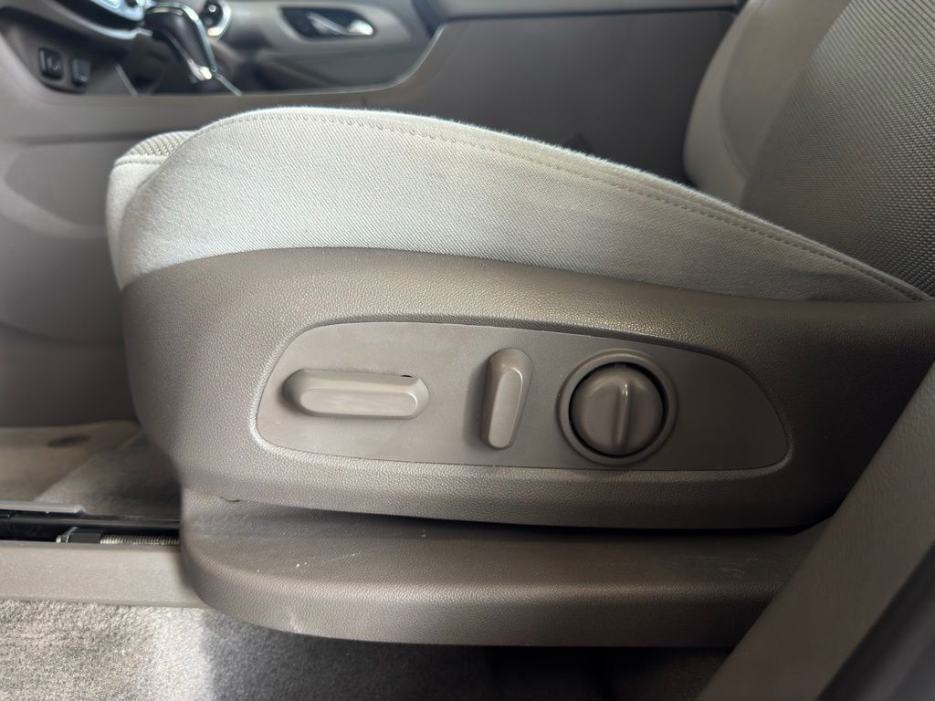 2020 Chevrolet Traverse LT Red at Community Kia