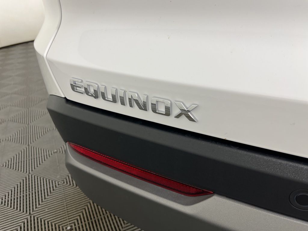 Thumbnail: 2026 Chevrolet Equinox - 18