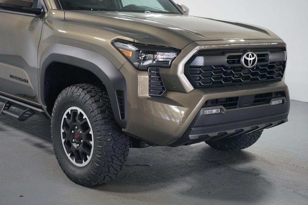 Thumbnail: 2025 Toyota Tacoma - 4