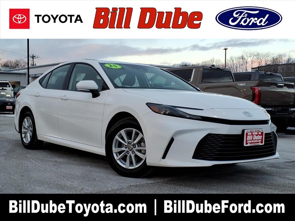 2025 Toyota Camry LE AWD