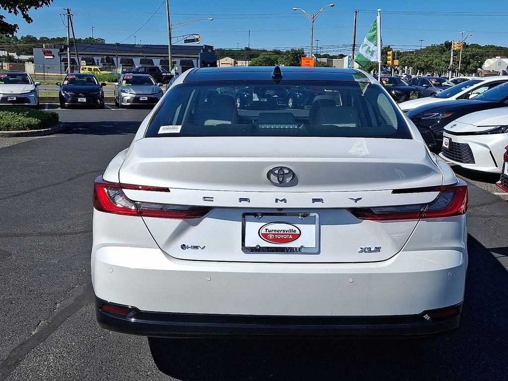 Thumbnail: 2025 Toyota Camry - 5