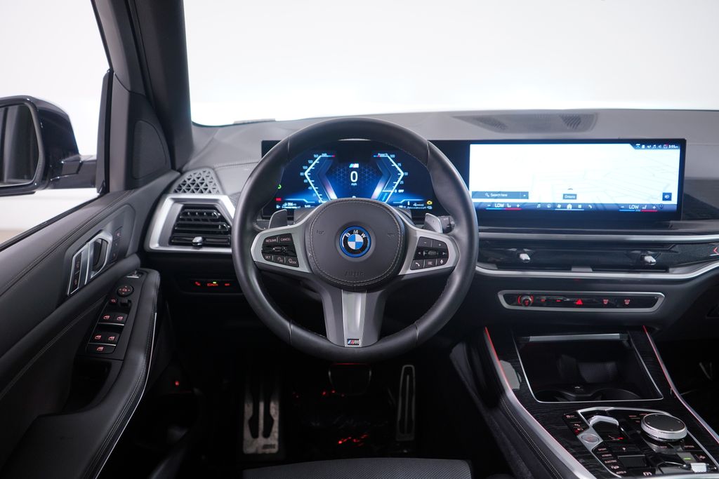 Thumbnail: 2024 BMW X5 - 11