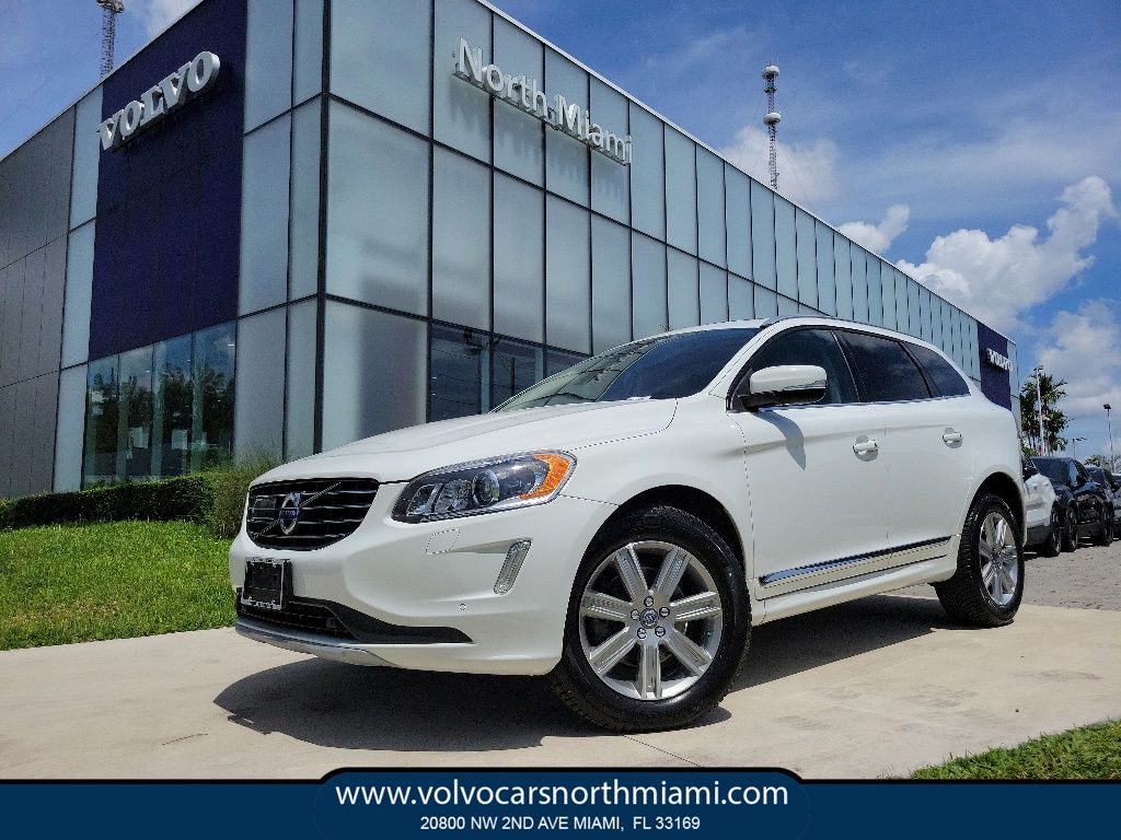 2016 Volvo XC60 T6 Platinum