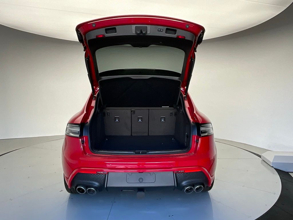 2024 Porsche Macan S 19