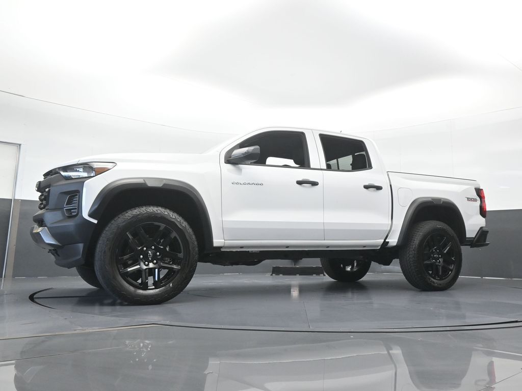 Used 2025 Summit White Chevrolet Trail Boss image 50