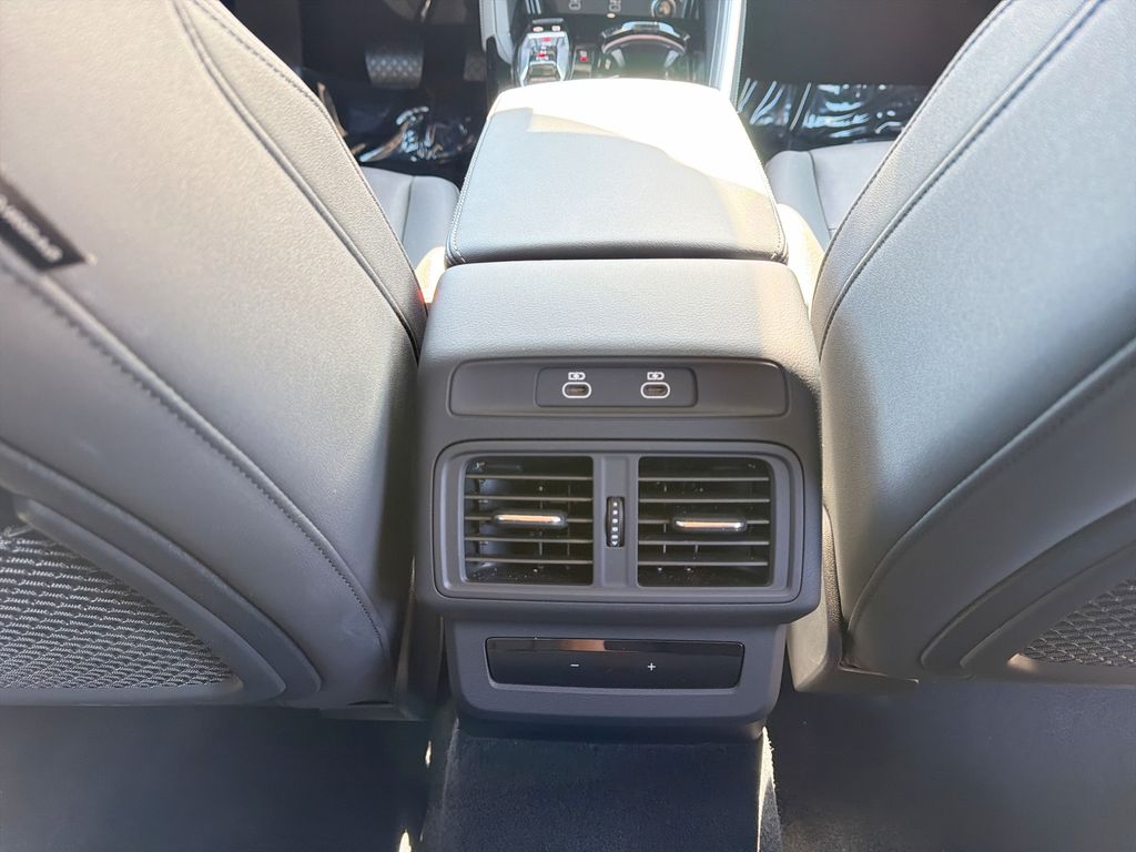 Thumbnail: 2025 Audi Q5 - 18