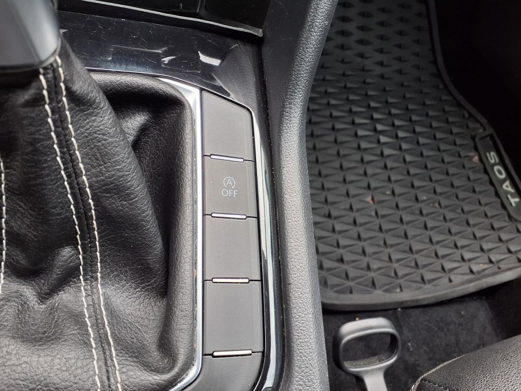 2023 Volkswagen Taos 1.5T SE White at DeMontrond Auto Country