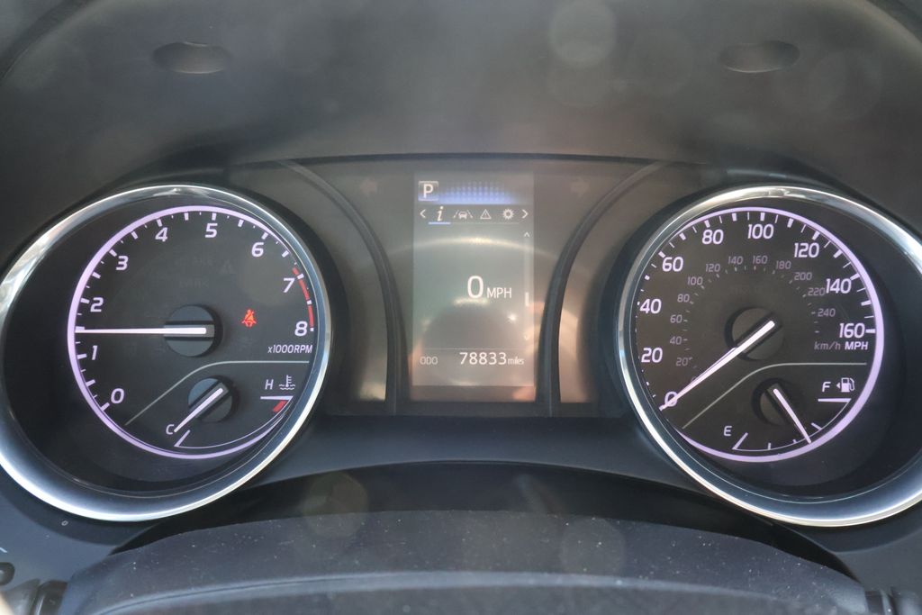 Thumbnail: 2020 Toyota Camry - 17