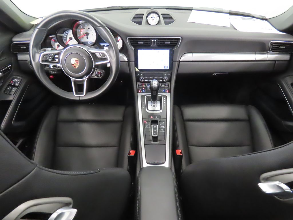 Thumbnail: 2017 Porsche 911 - 14