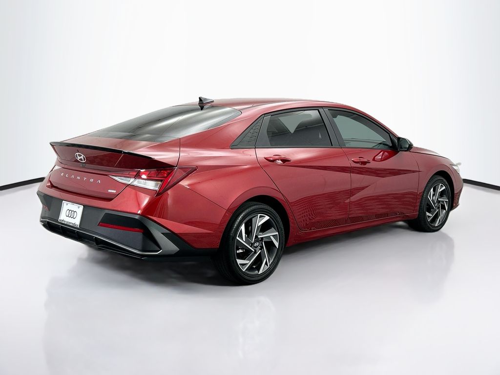 Thumbnail: 2025 Hyundai Elantra - 5