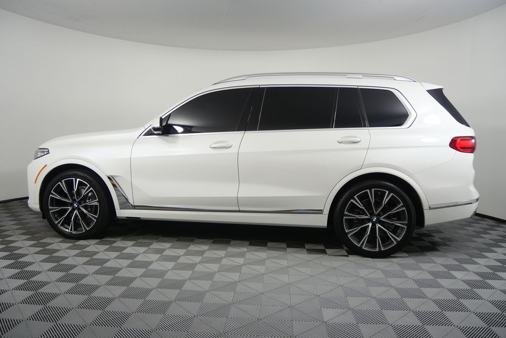 Thumbnail: 2021 BMW X7 - 6