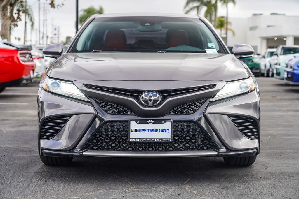 2019 Toyota Camry XSE 4