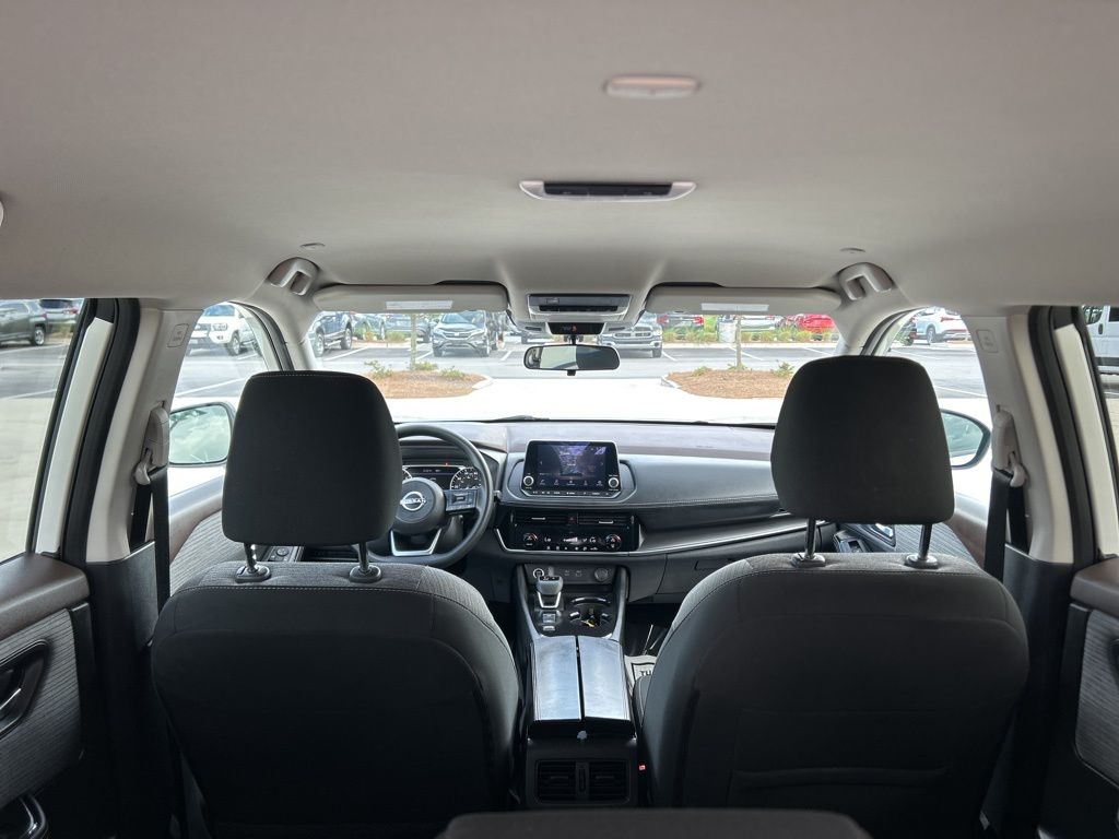 2023 Pearl White Tricoat Nissan Rogue SV FWD SUV
