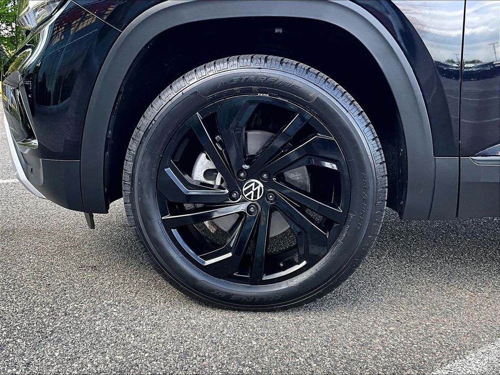 2023 Volkswagen Atlas — photo 7
