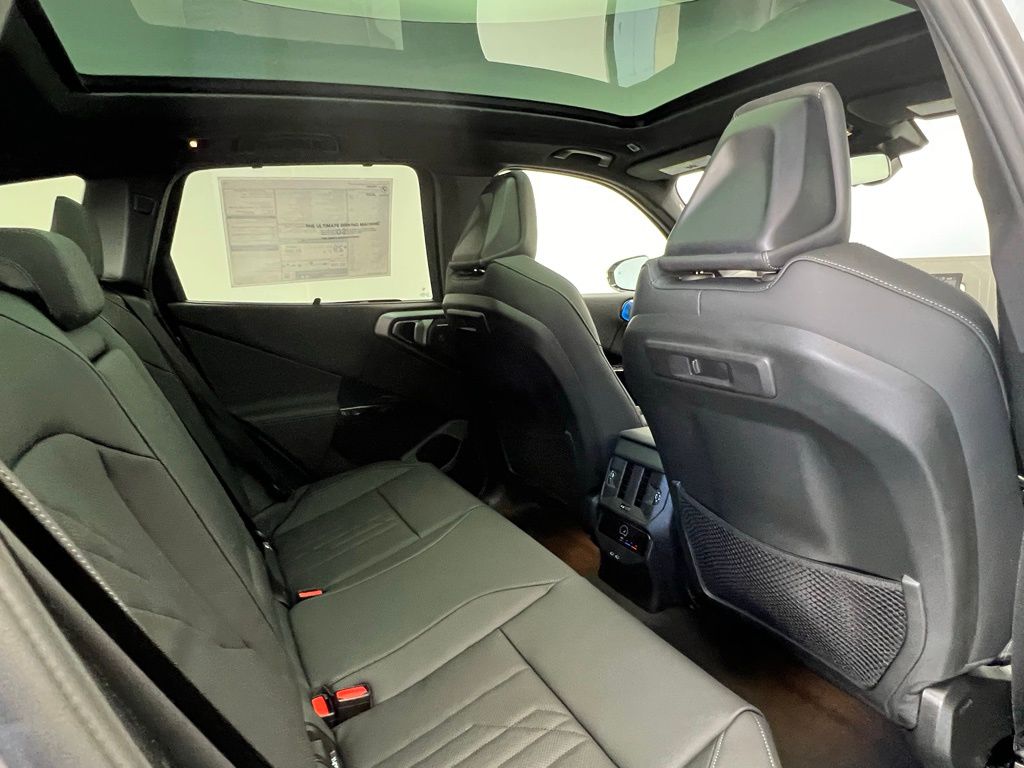 Thumbnail: 2026 BMW X3 - 8